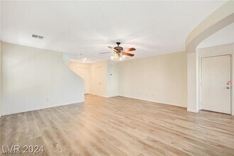 11540 Kindsland St in Las Vegas, NV - Foto de edificio - Building Photo