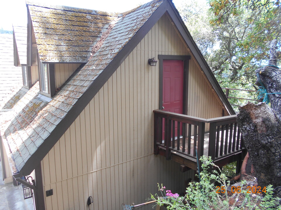 16328 Old Ranch Rd, Unit A-frame flat in Los Gatos, CA - Building Photo