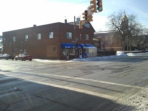 12701-12703 Madison Ave in Lakewood, OH - Building Photo - Building Photo