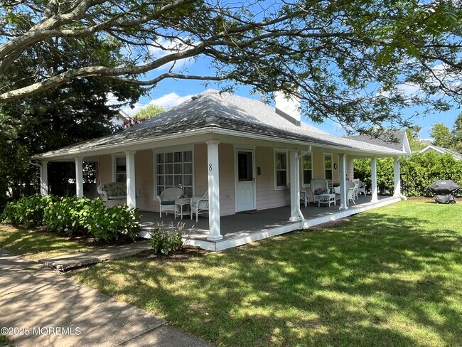 property at 8 2nd Ave