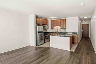 579 W Kinzie St in Chicago, IL - Building Photo - Building Photo