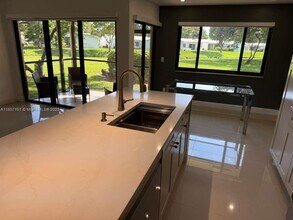 8148 NW 17th Mnr in Plantation, FL - Foto de edificio - Building Photo