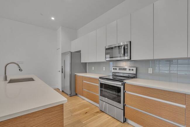 property at 2711 Kimsey Dr