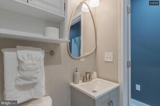 3221 Noble St, Unit 4 in Baltimore, MD - Foto de edificio - Building Photo