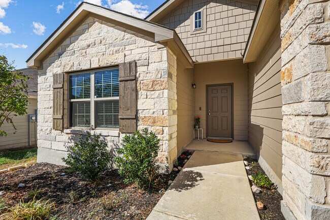 7039 Diamond Vly in San Antonio, TX - Building Photo - Building Photo