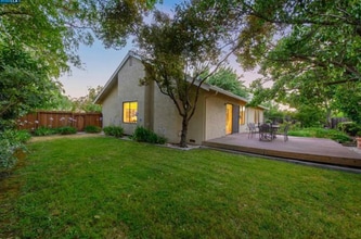 11824 Norfolk Pl in Dublin, CA - Building Photo - Building Photo