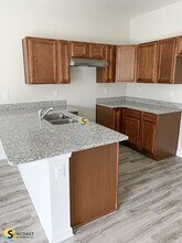 7622 Rain Forest Dr N in Jacksonville, FL - Building Photo - Building Photo