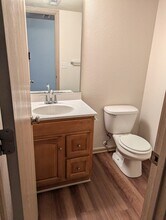 205 W Nicholas Dr, Unit C in Lone Jack, MO - Foto de edificio - Building Photo