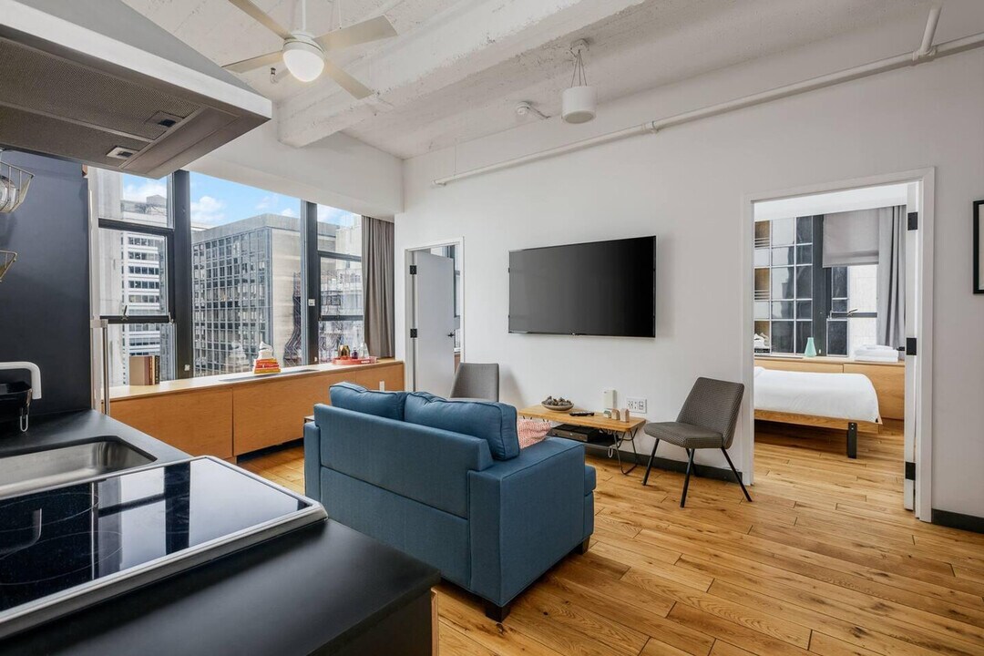 110 Wall St in New York, NY - Building Photo
