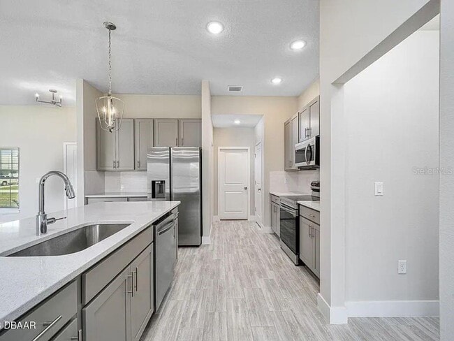 60 Ballenger Ln in Palm Coast, FL - Building Photo - Building Photo