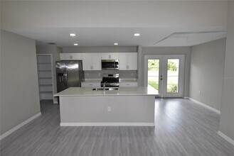 212 Antis Dr in Rotonda West, FL - Building Photo - Building Photo