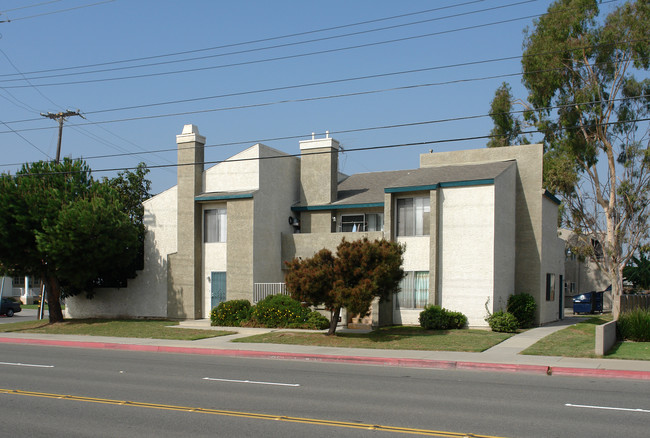 7751 Hazard Ave in Westminster, CA - Building Photo - Building Photo