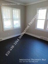2218 Raskob St in Flint, MI - Building Photo - Building Photo