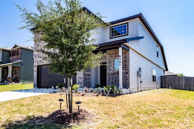 741 Tupelo Tank Dr in New Braunfels, TX - Building Photo - Building Photo