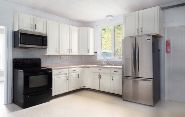 131 Frost St, Unit 2