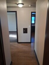 5733 W Birch Ave, Unit Duplex in Milwaukee, WI - Foto de edificio - Building Photo