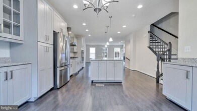 513 Riversail Ln in Oxon Hill, MD - Building Photo - Building Photo