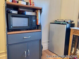 248 Newbury St, Unit 6 in Boston, MA - Building Photo