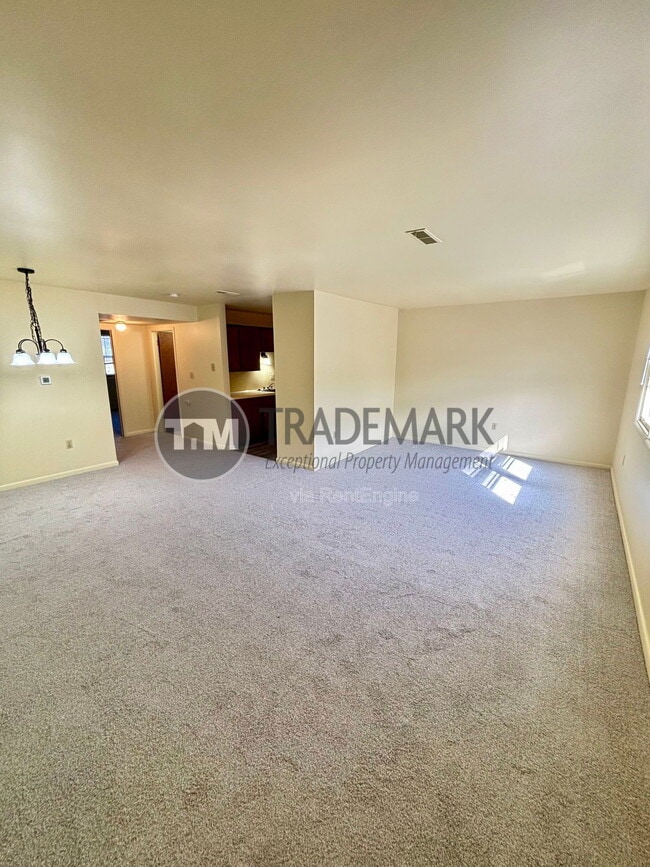 302 Lincoln Ave in Ephrata, PA - Building Photo - Building Photo