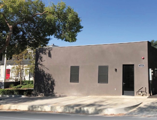 1573 N Hill Ave in Pasadena, CA - Building Photo - Building Photo