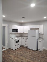 142 High St, Unit #3 in Hardwick, VT - Building Photo