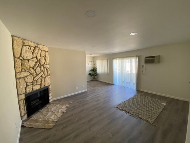 1525 S Saltair Ave in Los Angeles, CA - Building Photo - Building Photo