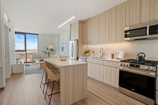 515 S Damen Ave in Chicago, IL - Building Photo