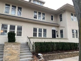 2907 E Hampshire Ave in Milwaukee, WI - Building Photo