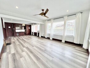 624 Stanley Ave in Long Beach, CA - Building Photo - Building Photo