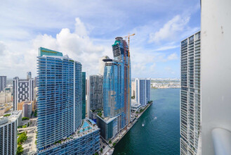 485 Brickell Ave in Miami, FL - Building Photo - Building Photo