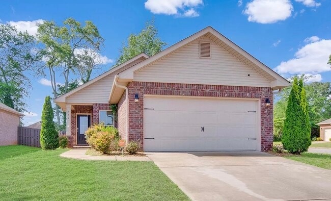 property at 150 Shrewsberry Dr