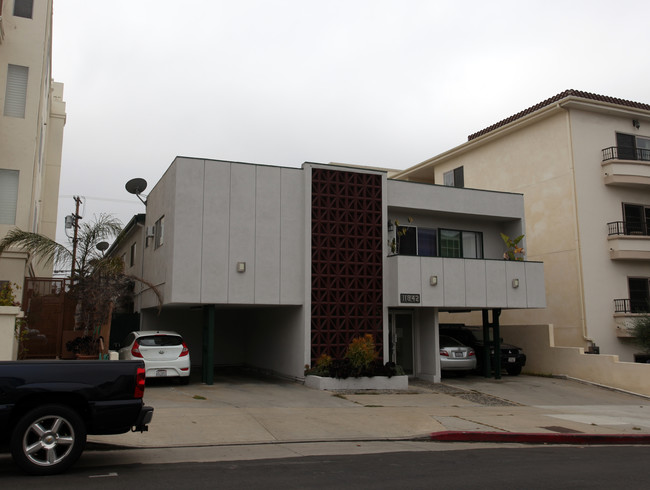 11842 Kiowa Ave in Los Angeles, CA - Building Photo - Building Photo