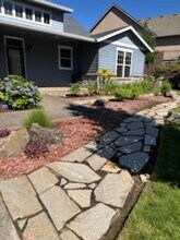 870 Mountaingate Dr in Springfield, OR - Building Photo - Building Photo