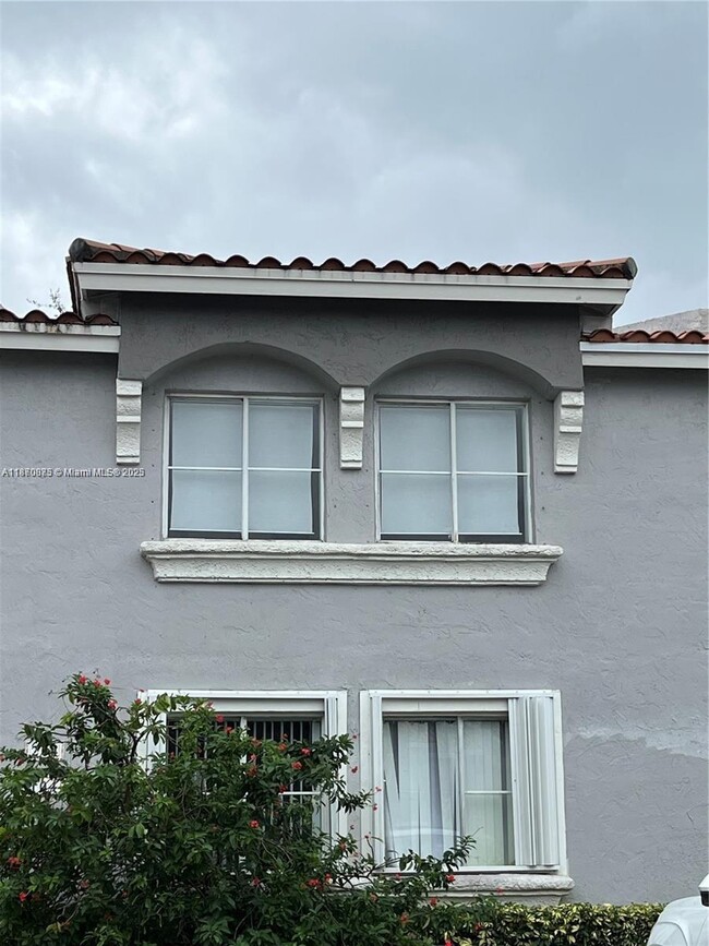 4720 NW 114th Ave in Doral, FL - Building Photo - Building Photo