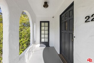 2226 Princeton Ave in Los Angeles, CA - Building Photo - Building Photo