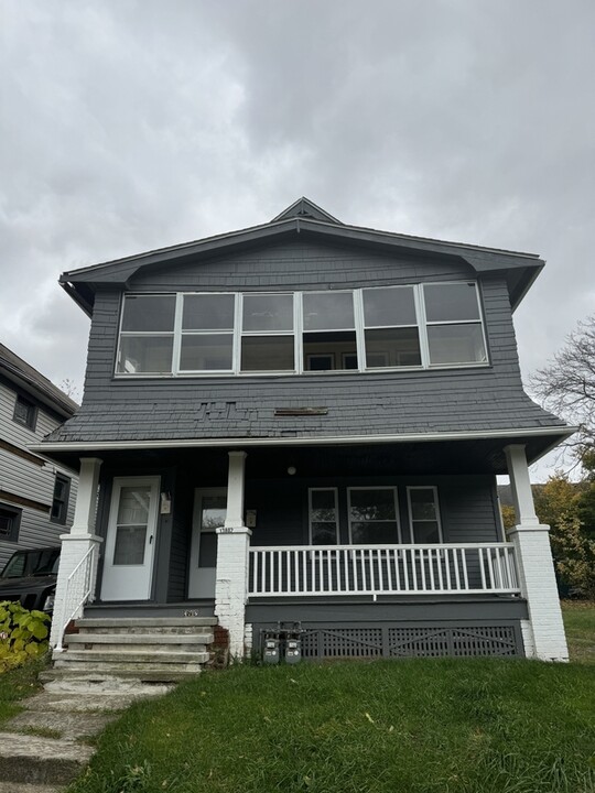 13802 Eaglesmere Ave in Cleveland, OH - Building Photo