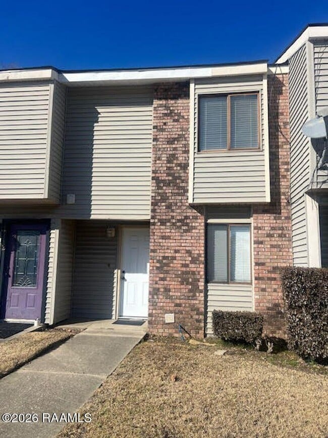 property at 2826 Louisiana Ave