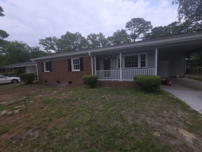 property at 1637 Flintshire Rd