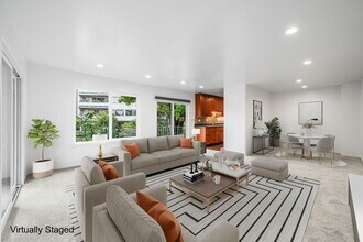 695 Mariposa Ave, Unit 695 Mariposa Ave unit 201 in Oakland, CA - Building Photo - Building Photo