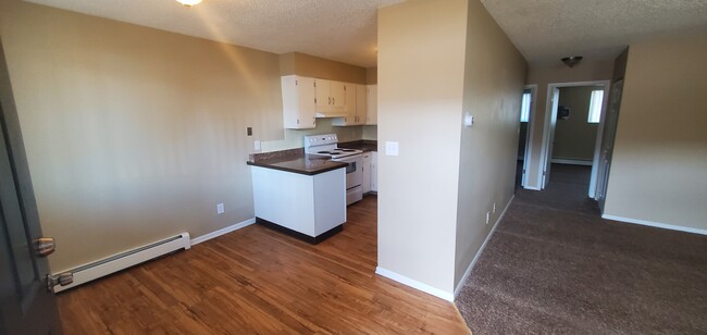 703 16th St SW, Unit 3 in Loveland, CO - Foto de edificio - Building Photo