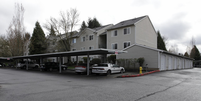 Steeple Chase Apartments in Vancouver, WA - Building Photo - Building Photo