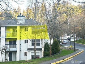 33020 10th Ave SW in Federal Way, WA - Building Photo