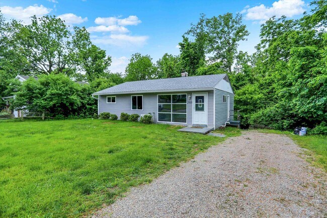 2810 Limestone Dr in Bloomington, IN - Building Photo - Building Photo