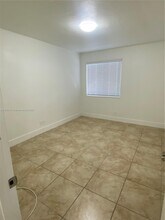 6250 Bird Rd in Miami, FL - Building Photo - Building Photo