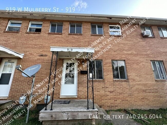 property at 919 W Mulberry St