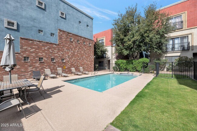 3428 E Lance Ln in Phoenix, AZ - Building Photo - Building Photo
