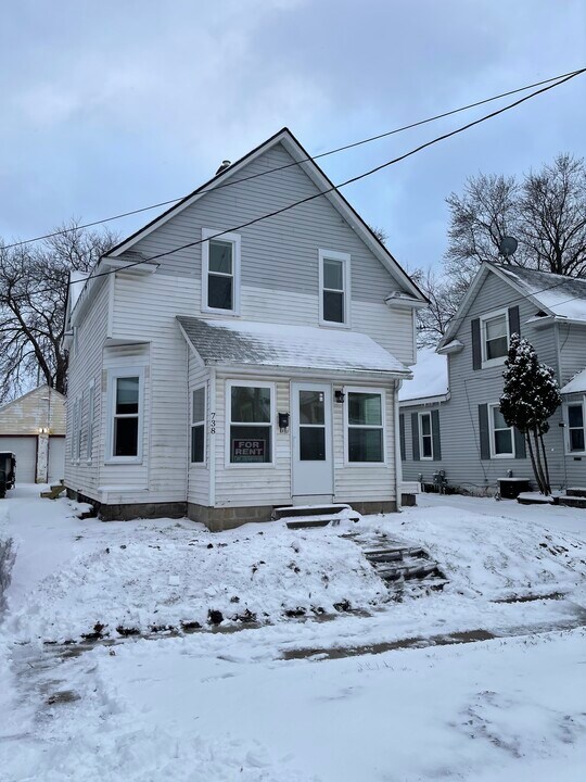 738 Olympia St SW in Grand Rapids, MI - Building Photo