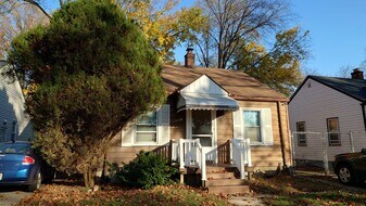 19330 Glastonbury Rd in Detroit, MI - Building Photo