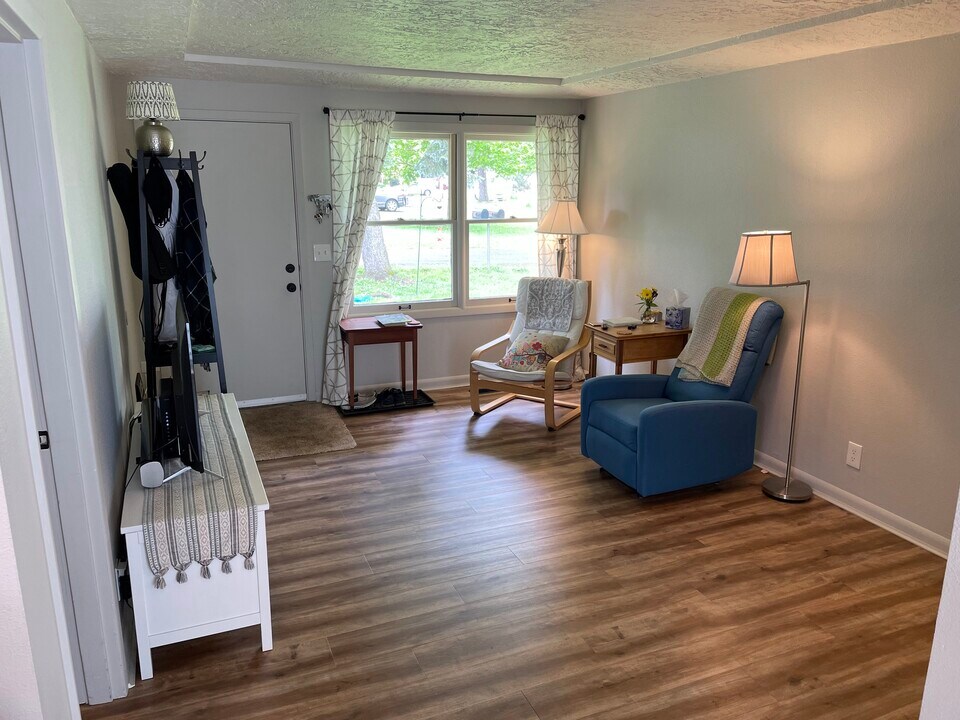 2626 NE 111th Ave, Unit 2626 in Portland, OR - Building Photo