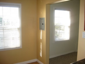 445 S Central Ave in Glendale, CA - Building Photo - Building Photo